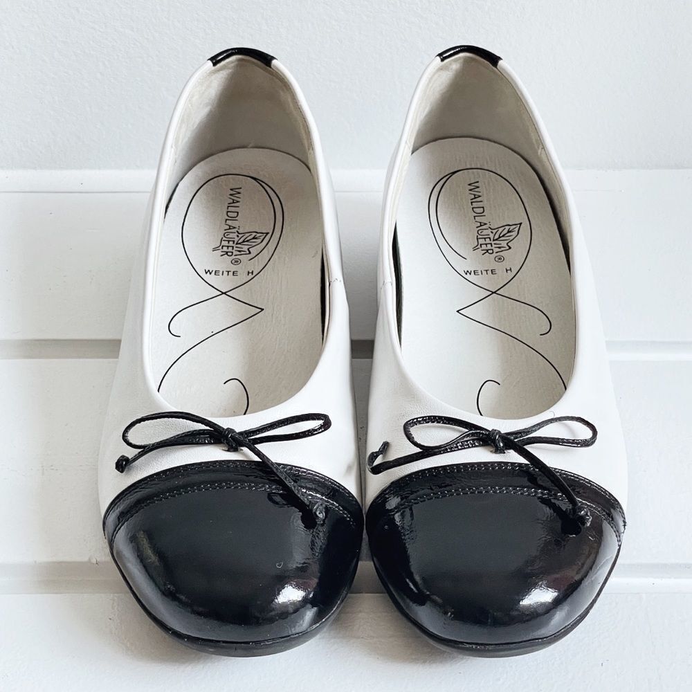Waldlaufer Alia Hamiki Ballet Flat Comfort Patent Leather Bow Shoes Size 9.5